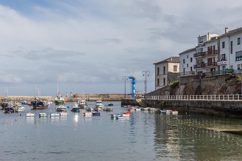 Hotel Puente De Los Santos Tapia De Casariego Kültér fotó